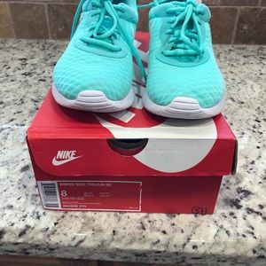 Tiffany blue nikes
